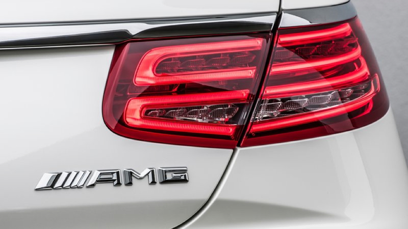 Illustration for article titled Is Volkswagen Launching A New Golf Minutes After Launching The Old Golf?